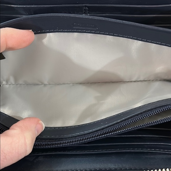 Coach Long Zip Around Signature Jacquard Navy & Gray Wallet Silver Hardware EUC - Picture 7 of 11
